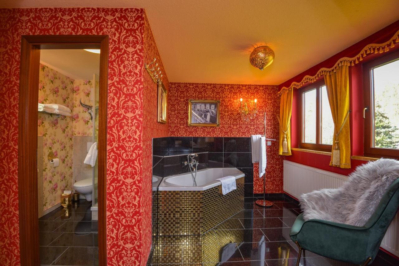 Riverdam Boutique Hotel Ilmenau Exteriör bild