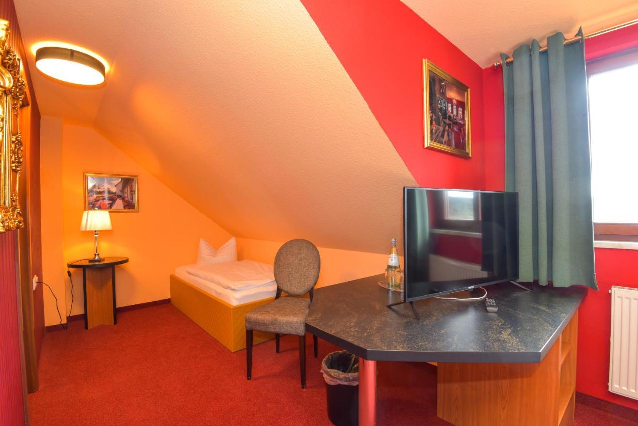 Riverdam Boutique Hotel Ilmenau Exteriör bild