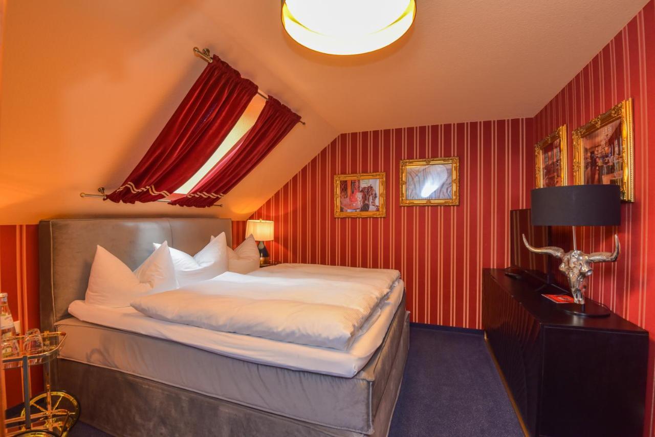 Riverdam Boutique Hotel Ilmenau Exteriör bild
